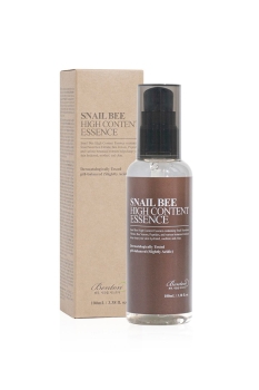 Braune Flasche mit Verpackung von Benton Snail Bee High Content Essence